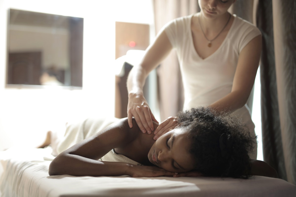 Physical Therapy vs. Massage Therapy — What’s The Difference