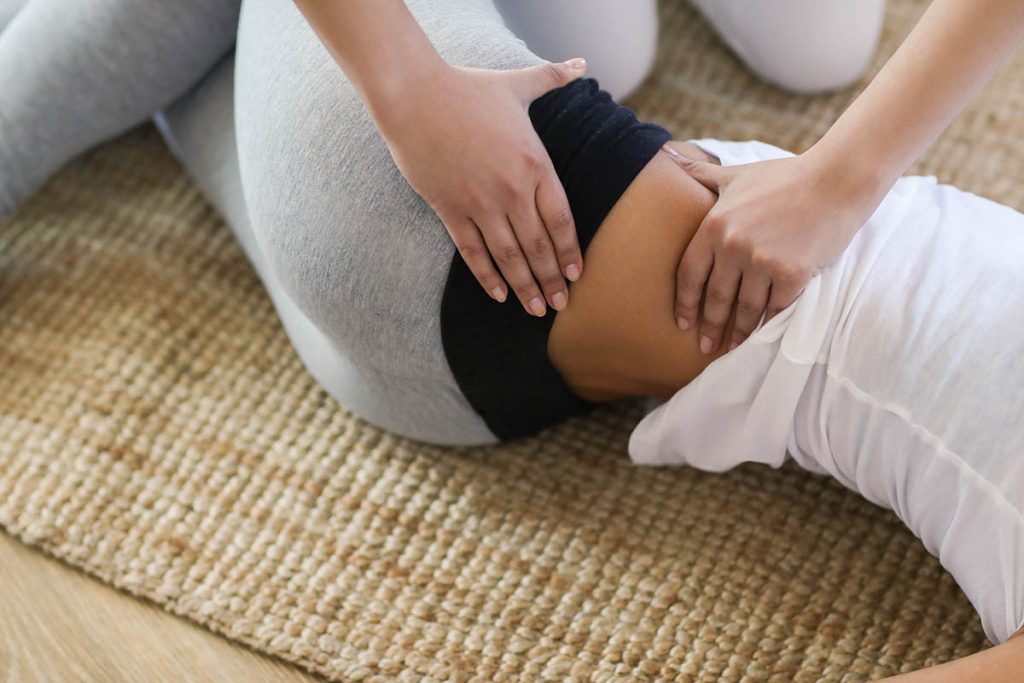 Pelvic floor massages 