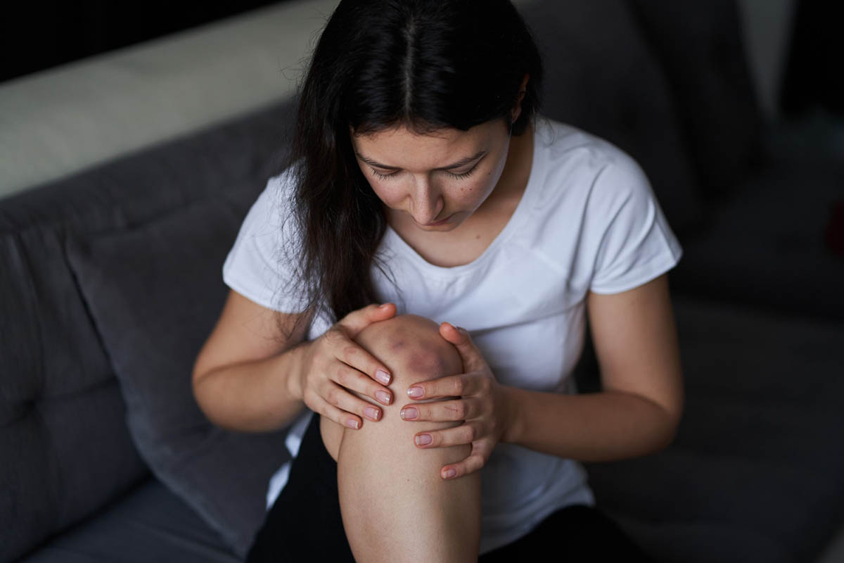 5 Tips to Manage Postpartum Knee Pain